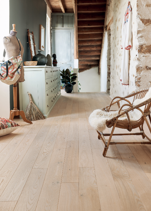 This delicate white French oak flooring flaunts its natural imperfections, giving you carte blanche when designing the rest of your interior. Indirect lighting creates a starkly three-dimensional texture, and it goes beautifully with pearl grey, cerulean blue, plus simple, natural materials such as linen and leather.