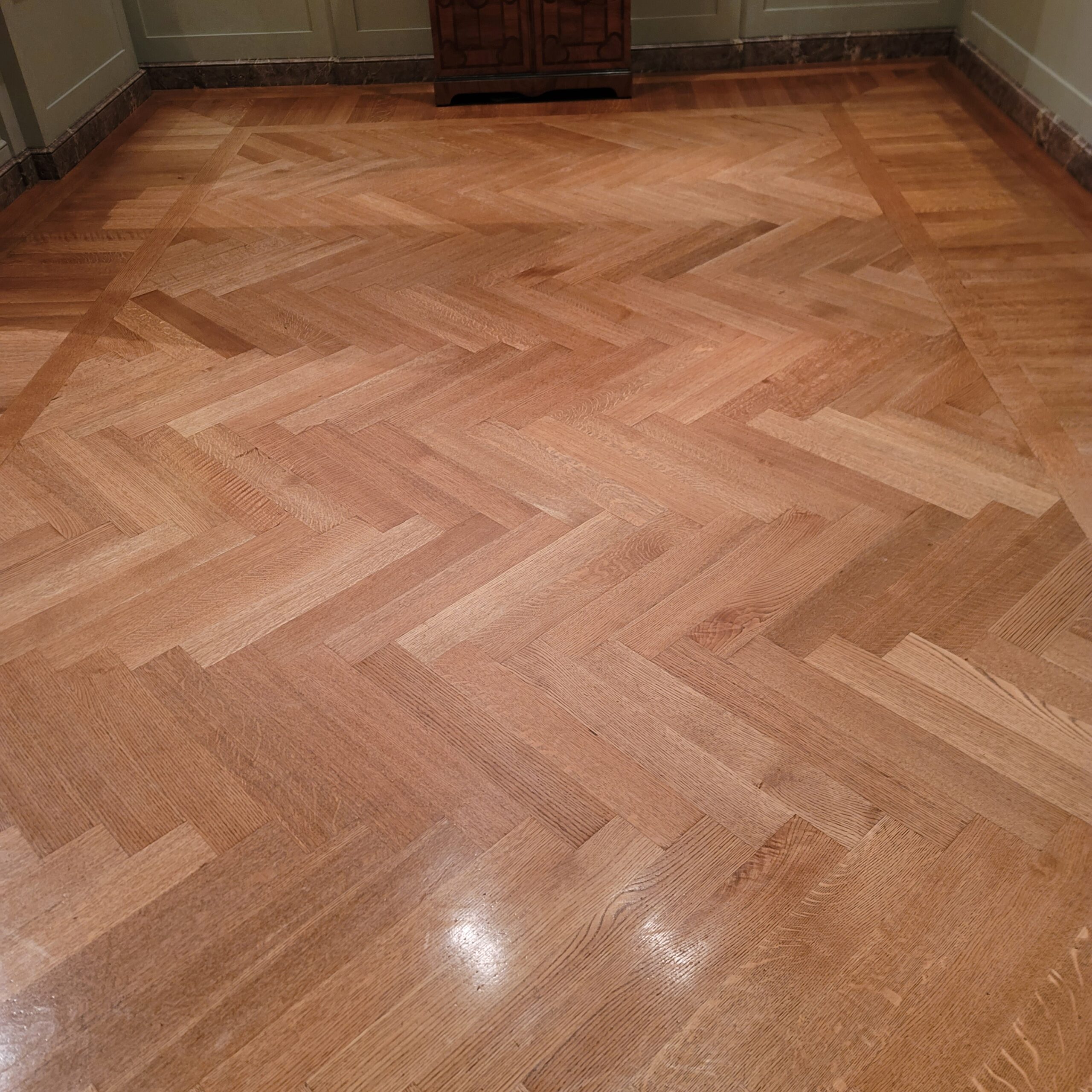 luxury chevron hardwood floor in Los Angeles